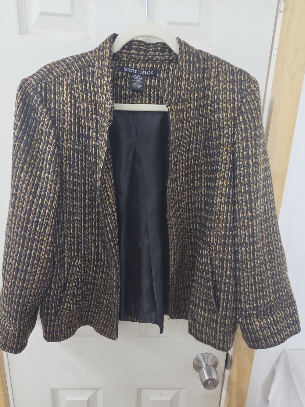 Vintage Scott Taylor Women's Black and Gold Tweed Open-Front Blazer #0218